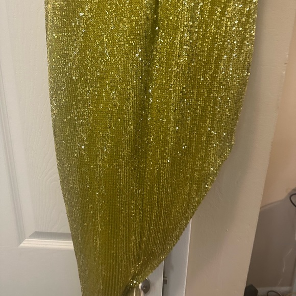 Mackenzie Midi Dress in Limoncello - Picture 6 of 9